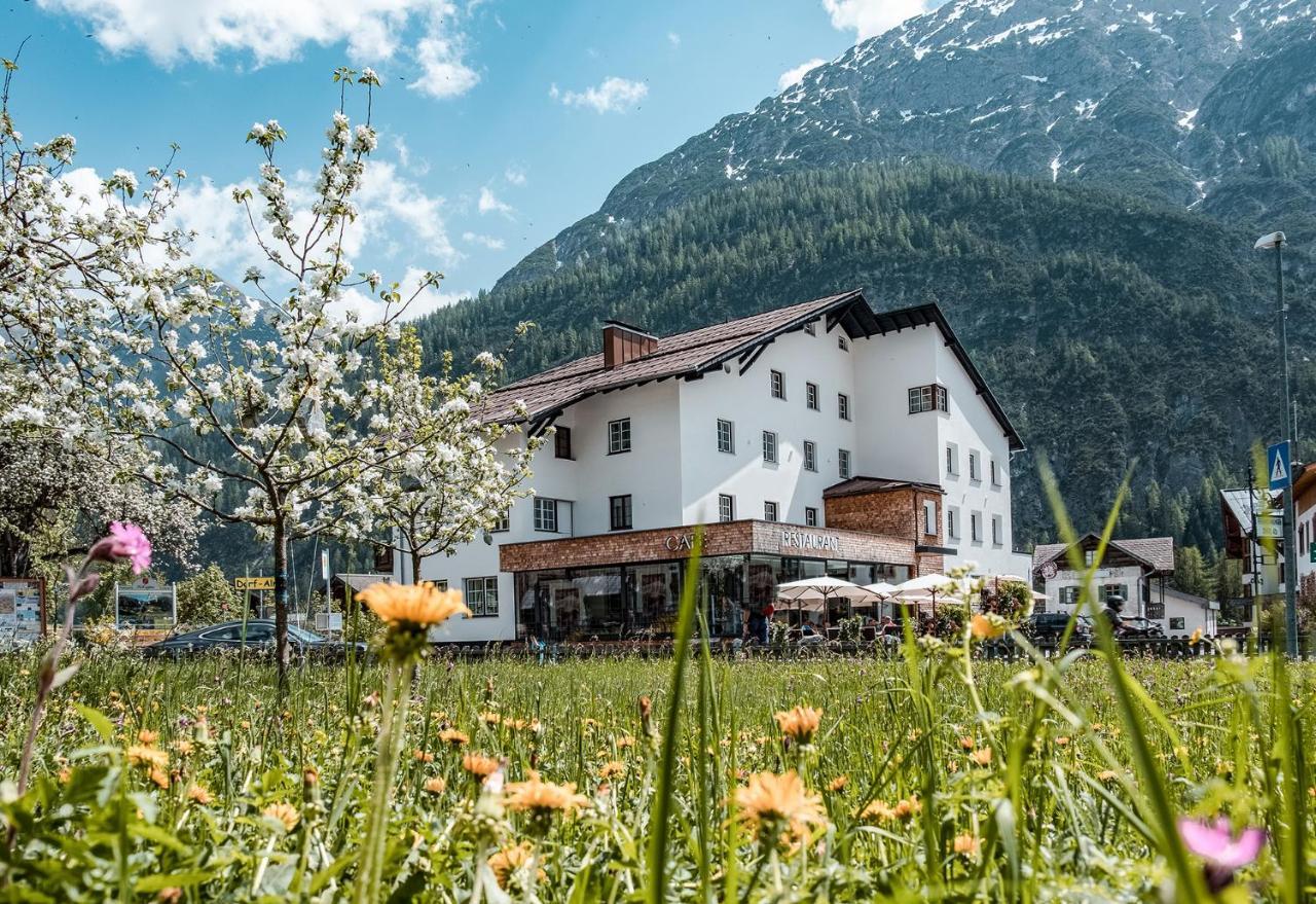 Posthotel Lechtal, Arlberg Holzgau Exterior photo